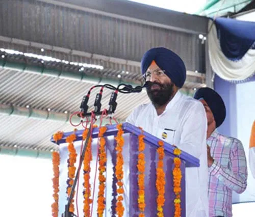ਚੋਣ ਪ੍ਰਚਾਰ ਦੇ ਆਖਰੀ ਦਿਨ ਨੋਨੀ ਮਾਨ ਨੇ ਕੀਤਾ ਪਿੰਡਾਂ ਦਾ ਦੌਰਾ
