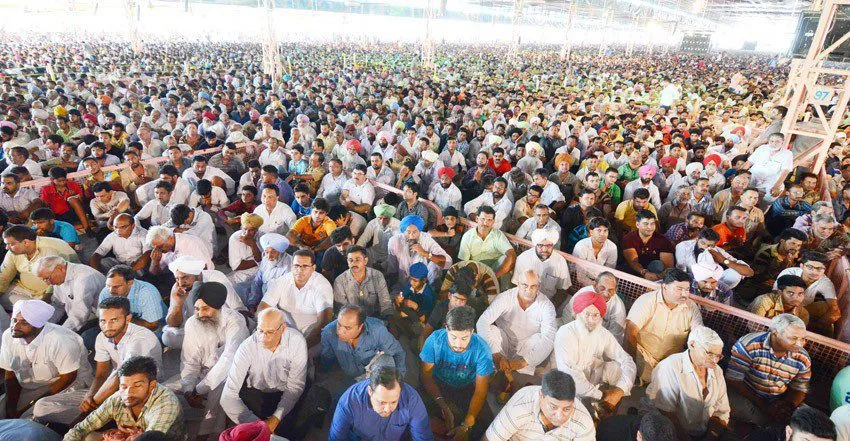 ਪਰਮਾਤਮਾ ਨਾਲ ਮਿਲਾਉਂਦਾ ਹੈ ਸਤਿਸੰਗ : ਪੂਜਨੀਕ ਗੁਰੂ ਜੀ