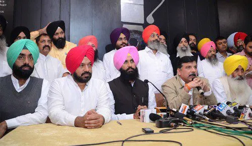 ਆਪ ਦਾ ਝਾੜੂ ਤੀਲੇ-ਤੀਲੇ,ਘੁੱਗੀ ਵੱਲੋਂ ਪਾਰਟੀ ‘ਚੋਂ ਉਡਾਰੀ