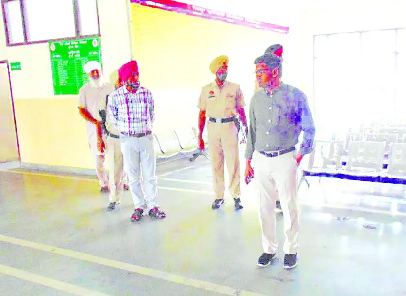 ਡੀਸੀ ਵੱਲੋਂ ਸਰਕਾਰੀ ਦਫ਼ਤਰਾਂ ਦੀ ਅਚਨਚੇਤ ਚੈਕਿੰਗ