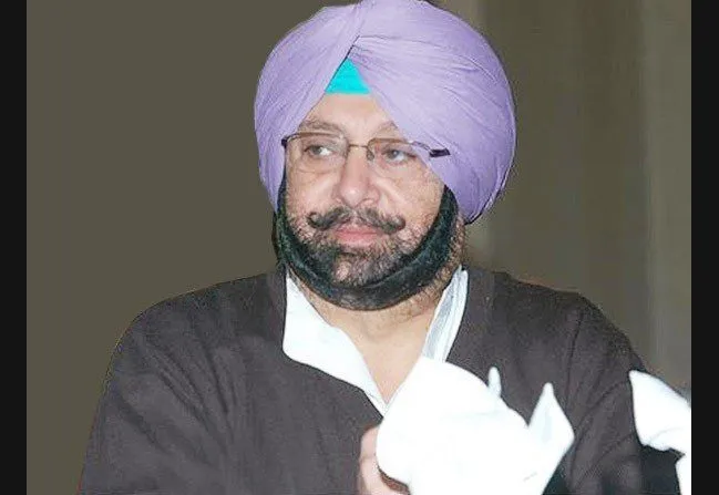 ਅਮਰਿੰਦਰ ਵੱਲੋਂ ਸੁਖਬੀਰ ਨੂੰ ਚਿਤਾਵਨੀ, ਅਧਿਕਾਰੀਆਂ ਨੂੰ ਨਾ ਦੇਣ ਧਮਕੀਆਂ