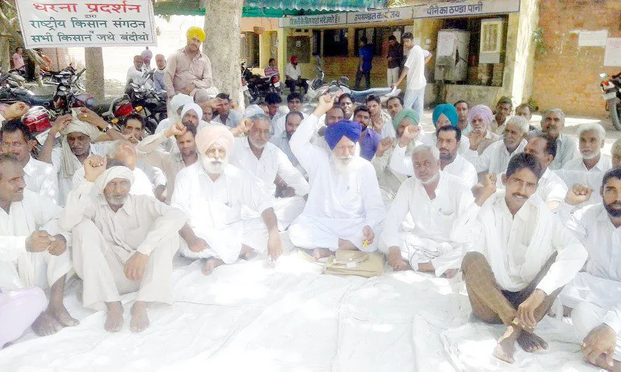 ਟਿਊਬਵੈੱਲ ਕੁਨੈਕਸ਼ਨ ਕੱਟੇ ਜਾਣ ਦਾ ਕਿਸਾਨਾਂ ਨੇ ਕੀਤਾ ਵਿਰੋਧ