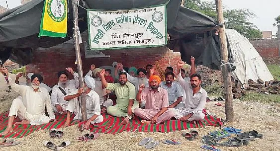 ਕਿਸਾਨਾਂ ਨੇ ਪਿੰਡਾਂ ‘ਚ ਟੈਂਟ ਲਾ ਕੇ ਲਾਏ ਪੱਕੇ ਮੋਰਚੇ 