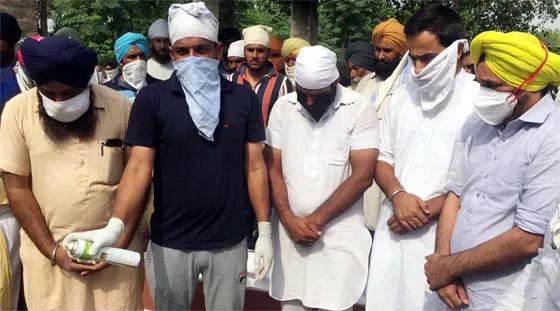 ਪਿੰਡ ਰਾਏਸਰ ਦੇ ਮਨੀਲਾ ‘ਚ ਮਰੇ ਨੌਜ਼ਵਾਨ ਦੀ ਲਾਸ਼ ਮਹੀਨੇ ਪਿੱਛੋਂ ਪਿੰਡ ਪੁੱਜੀ, ਸੇਜ਼ਲ ਅੱਖਾਂ ਨਾਲ ਸਸਕਾਰ