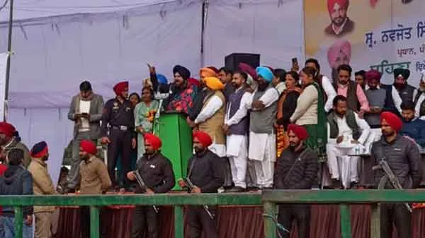 ਨਵਜੋਤ ਸਿੰਘ ਸਿੱਧੂ ਵੱਲੋਂ ਵਿਦਿਆਰਥਣਾਂ ਤੇ ਔਰਤਾਂ ਲਈ ਵੱਡੇ ਐਲਾਨ