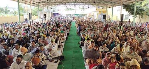 ਮਹਾਂ ਸ਼ਹੀਦ ਪ੍ਰਦੀਪ ਸਿੰਘ ਇੰਸਾਂ ਨਮਿੱਤ ਹੋਈ ਨਾਮ ਚਰਚਾ ’ਚ ਪੁੱਜੀ ਵੱਡੀ ਗਿਣਤੀ ’ਚ ਸਾਧ-ਸੰਗਤ
