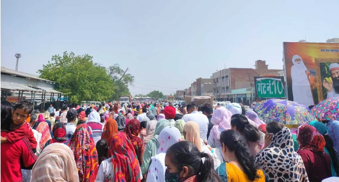 ਹੈਰਾਨ ਹੋ ਰਿਹਾ ਹਨੂੰਮਾਨਗੜ੍ਹ ਸਾਰਾ, ਗੱਡੀਆਂ ਦਾ ਨਹੀਂ ਟੁੱਟ ਰਿਹਾ ਲਾਰਾ