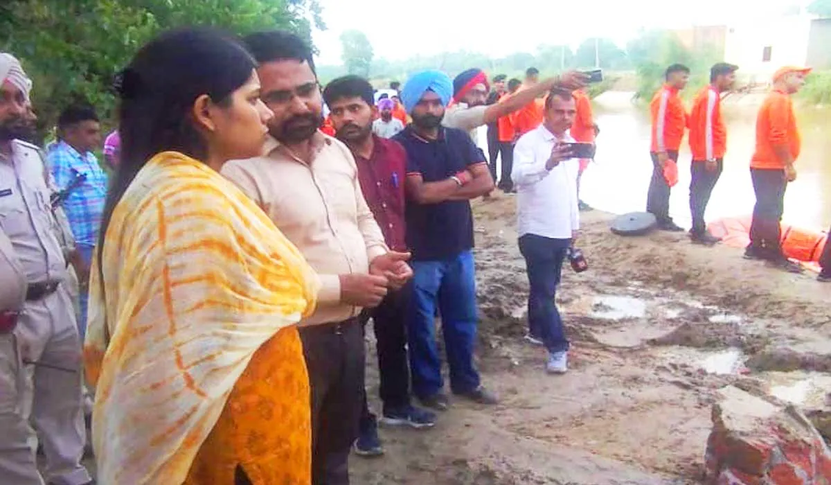 ਬੱਸ ਹਾਦਸਾ : ਪ੍ਰਸ਼ਾਸ਼ਨ ਵੱਲੋਂ ਮ੍ਰਿਤਕਾਂ ਅਤੇ ਜ਼ਖਮੀਆਂ ਦੀ ਸੂਚੀ ਜ਼ਾਰੀ