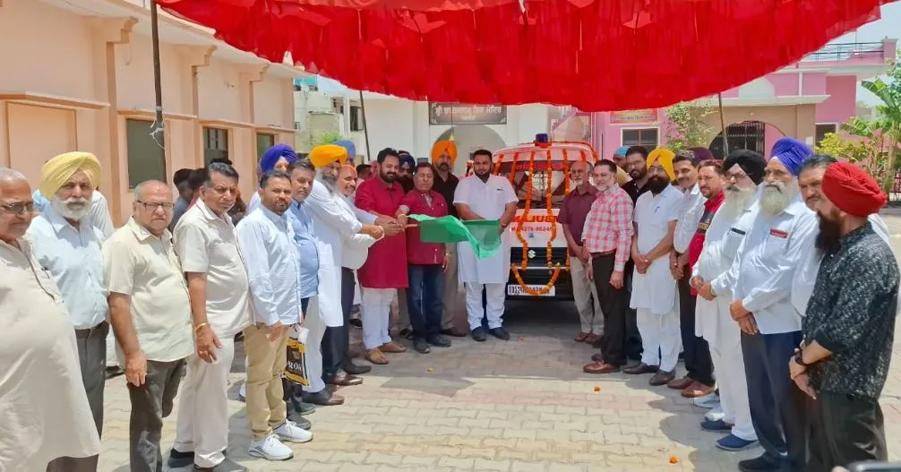 ਇਕੱਠੇ ਹੋ ਕਿ ਕੀਤੇ ਸਮਾਜ ਭਲਾਈ ਦੇ ਕੰਮ ਸਾਡੀ ਆਉਣ ਵਾਲੀ ਪੀੜ੍ਹੀ ਲਈ ਪ੍ਰੇਰਨਾ ਸਰੋਤ ਬਣਦੇ ਹਨ : ਗੈਰੀ ਬੜਿੰਗ