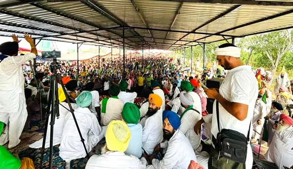ਕਿਸਾਨ ਅੰਦੋਲਨ ਦੇ 100 ਦਿਨ ਪੂਰੇ, ਸੰਭੂ ਤੇ ਖਨੌਰੀ ਬਾਰਡਰ ’ਤੇ ਹੋਇਆ ਵੱਡਾ ਇਕੱਠ