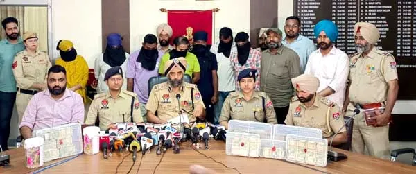 ਅੰਮ੍ਰਿਤਸਰ ਲੁੱਟ ਕੇਸ: ਪੁਲਿਸ ਨੇ 24 ਘੰਟਿਆਂ ’ਚ ਡਰਾਈਵਰ ਦੀ ਧੀ ਤੇ ਉਸਦੇ ਮੰਗੇਤਰ ਸਮੇਤ 7 ਗ੍ਰਿਫਤਾਰ ਕੀਤੇ