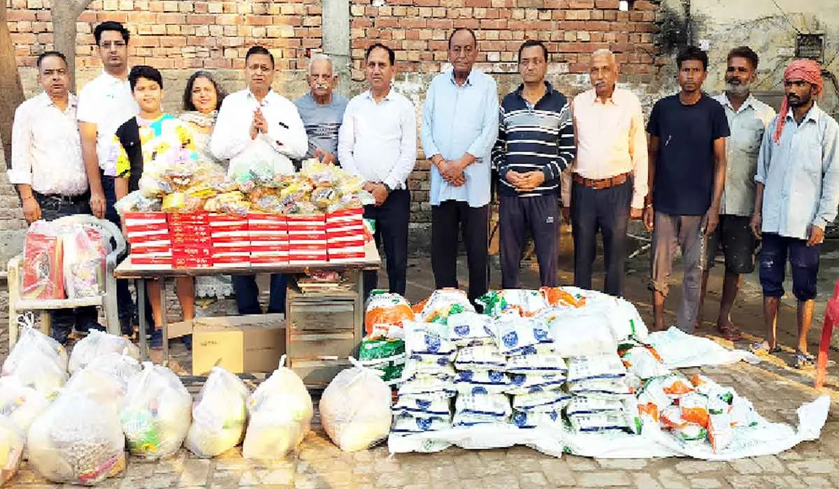 Bathinda News: ਜਿੰਦਲ ਪਰਿਵਾਰ ਨੇ ਜ਼ਰੂਰਤਮੰਦਾਂ ਦੀ ਮੱਦਦ ਕਰਕੇ ਮਨਾਇਆ ਦੀਵਾਲੀ ਦਾ ਤਿਉਹਾਰ