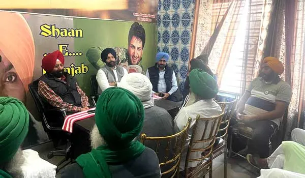 Farmers Protest: ਕਿਸਾਨਾਂ ਦੀ ਅਧਿਕਾਰੀਆਂ ਨਾਲ ਮੀਟਿੰਗ ਰਹੀ ਬੇਸਿੱਟਾ 