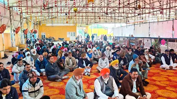 Moonk News: ਨਾਮ ਚਰਚਾ ਦੌਰਾਨ ਸੱਚਖੰਡ ਵਾਸੀ ਰਾਜਿੰਦਰ ਸਿੰਘ ਇੰਸਾਂ ਨੂੰ ਸ਼ਰਧਾਂਜਲੀ ਭੇਂਟ