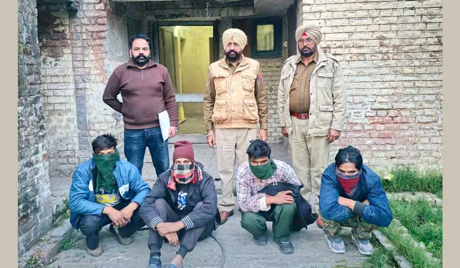 Faridkot Jail: ਜੇਲ੍ਹ ਦੀ ਬਾਹਰਲੀ ਦੀਵਾਰ ਤੋਂ ਫੈਕੇ ਰਾਹੀਂ ਪਾਬੰਦੀਸ਼ੁਦਾ ਸਮਾਨ ਪਹੁੰਚਾਉਣ ਆਏ 4 ਗ੍ਰਿਫਤਾਰ