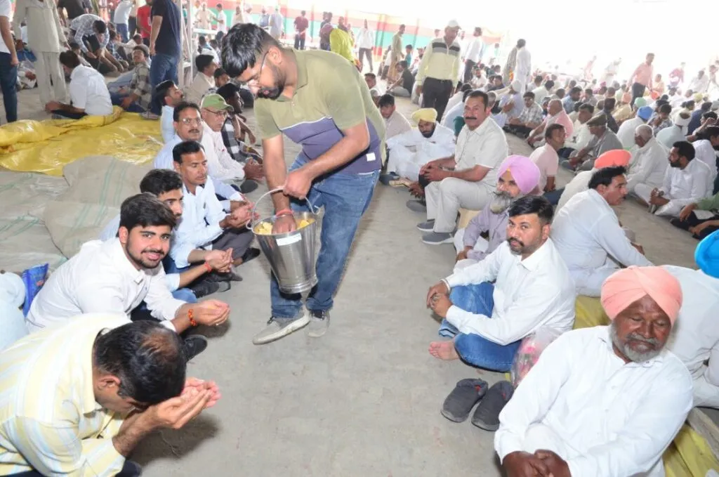 MSG Gurumantra Bhandara