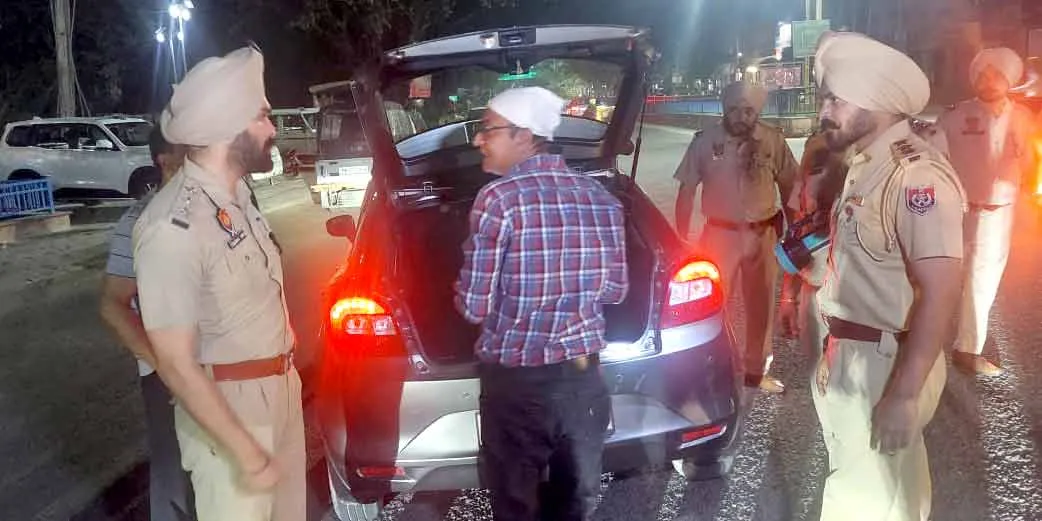 Punjab Traffic Challan: ਜ਼ਿਲ੍ਹੇ ’ਚ ਵਿਸ਼ੇਸ਼ ਨਾਕਾਬੰਦੀ ਦੌਰਾਨ 650 ਤੋਂ ਵੱਧ ਵਾਹਨਾਂ ਦੀ ਚੈਕਿੰਗ
