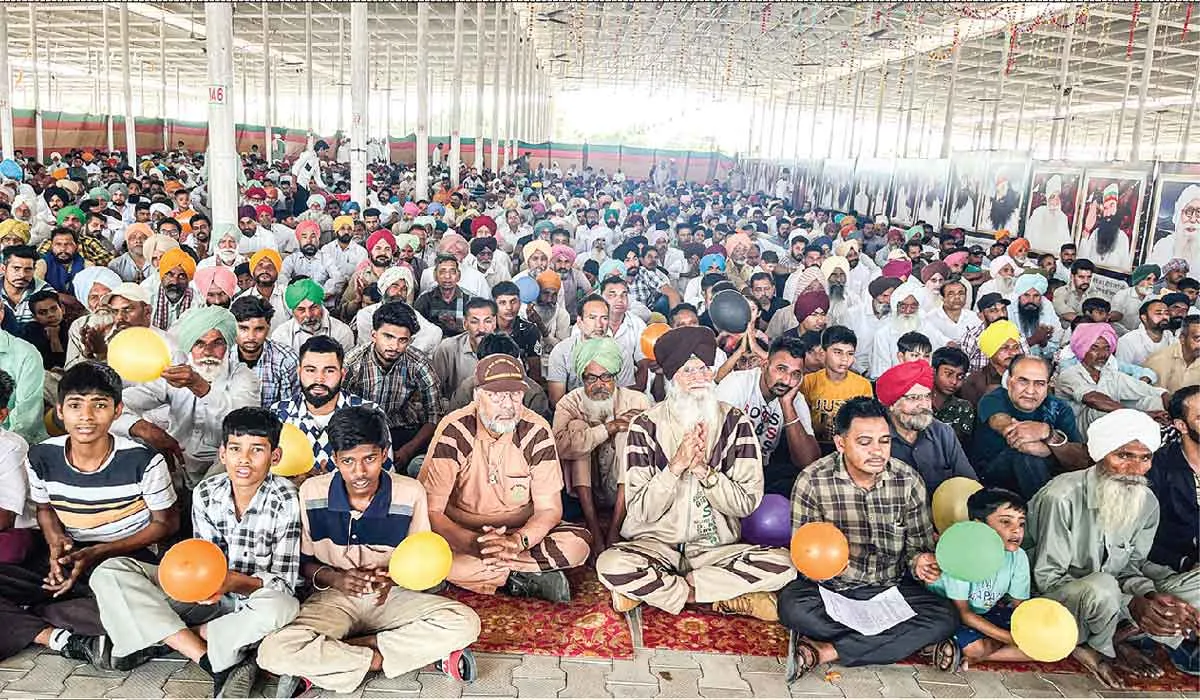 ਦੁਨੀਆ ਭਰ ’ਚ ਮਨਾਇਆ ‘ਥ੍ਰੀ ਇਨ ਵਨ ਐੱਮਐੱਸਜੀ’ ਪਵਿੱਤਰ ਭੰਡਾਰਾ ਤੇ ‘ਡੇਰਾ ਸੱਚਾ ਸੌਦਾ ਰੂਹਾਨੀ ਸਥਾਪਨਾ’ ਭੰਡਾਰਾ