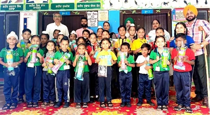 Patiala News: ਡੈਡੀਕੇਟਿਡ ਬ੍ਰਾਦਰਜ਼ ਗਰੁੱਪ ਪਟਿਆਲਾ ਵੱਲੋਂ ਪੁਜੀਸ਼ਨਾਂ ਹਾਸਲ ਕਰਨ ਵਾਲੇ ਬੱਚਿਆਂ ਨੂੰ ਕੀਤਾ ਸਨਮਾਨਿਤ