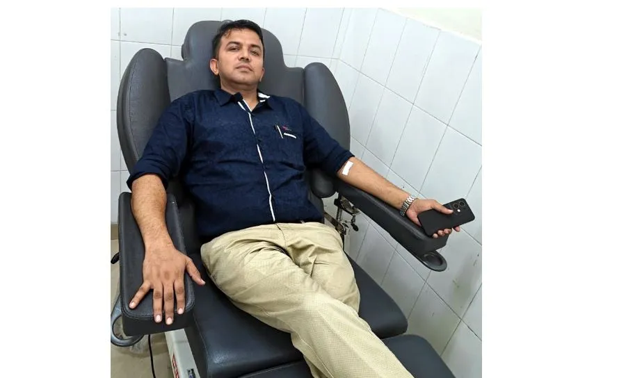 Blood Donation: ਸੇਵਾਦਾਰ ਅਮਨ ਇੰਸਾਂ ਨੇ ਲੋੜਵੰਦ ਮਰੀਜ਼ ਲਈ ਕੀਤਾ ਖੂਨਦਾਨ