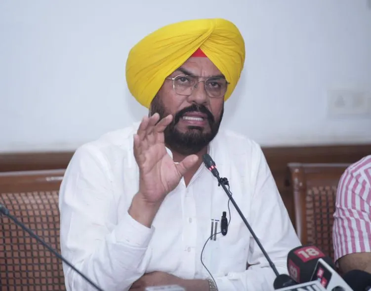 Punjab Government: ਪੰਜਾਬ ਸਰਕਾਰ ਨੇ ਕਾਲਾਬਾਜ਼ਾਰੀ ਦੇ ਵਿਰੁੱਧ ਸਖ਼ਤ ਕਾਰਵਾਈ ਕੀਤੀ ਸ਼ੁਰੂ: ਕੁਲਦੀਪ ਸਿੰਘ ਧਾਲੀਵਾਲ