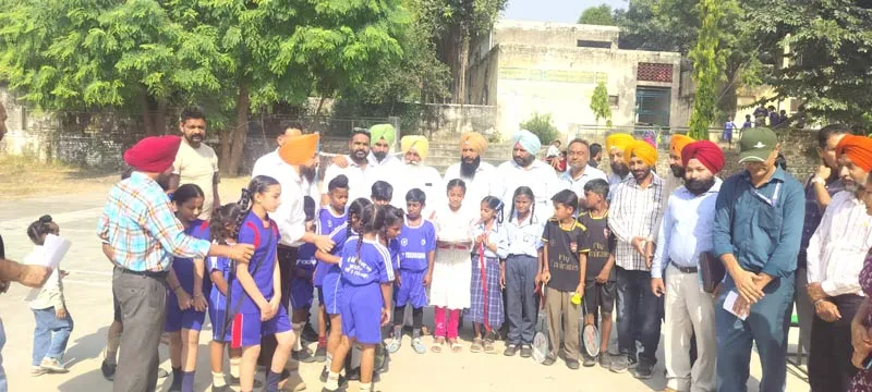 Punjab Sports News: ਪ੍ਰਾਇਮਰੀ ਸਕੂਲ ਮੱਲੇਵਾਲ ਵਿਖੇ ਖੇਡ ਮੁਕਾਬਲੇ ਦੌਰਾਨ ਖਿਡਾਰੀਆਂ ਨੇ ਵਿਖਾਏ ਜੌਹਰ