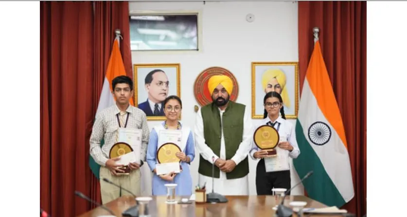 CM Bhagwant Mann: ਮੁੱਖ ਮੰਤਰੀ ਭਗਵੰਤ ਮਾਨ ਨੇ 10ਵੀਂ ਜਮਾਤ ਦੇ ਟਾਪਰਾਂ ਨਾਲ ਕੀਤੀ ਮੁਲਾਕਾਤ