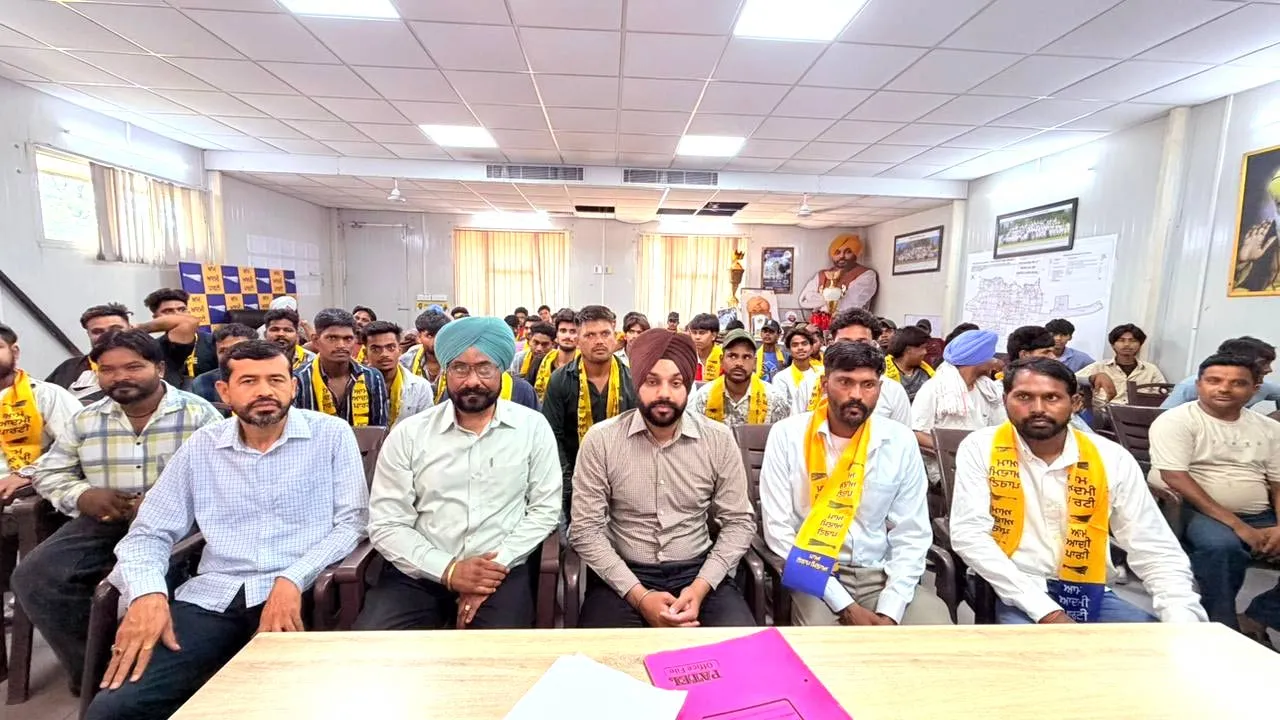 Aam Aadmi Party Punjab: ਮੋਹਾਲੀ ਹਲਕੇ ’ਚ 80 ਪਰਿਵਾਰ ਹੋਏ ਆਮ ਆਦਮੀ ਪਾਰਟੀ ’ਚ ਸ਼ਾਮਿਲ : ਸਰਬਜੀਤ ਸਿੰਘ ਸਮਾਣਾ