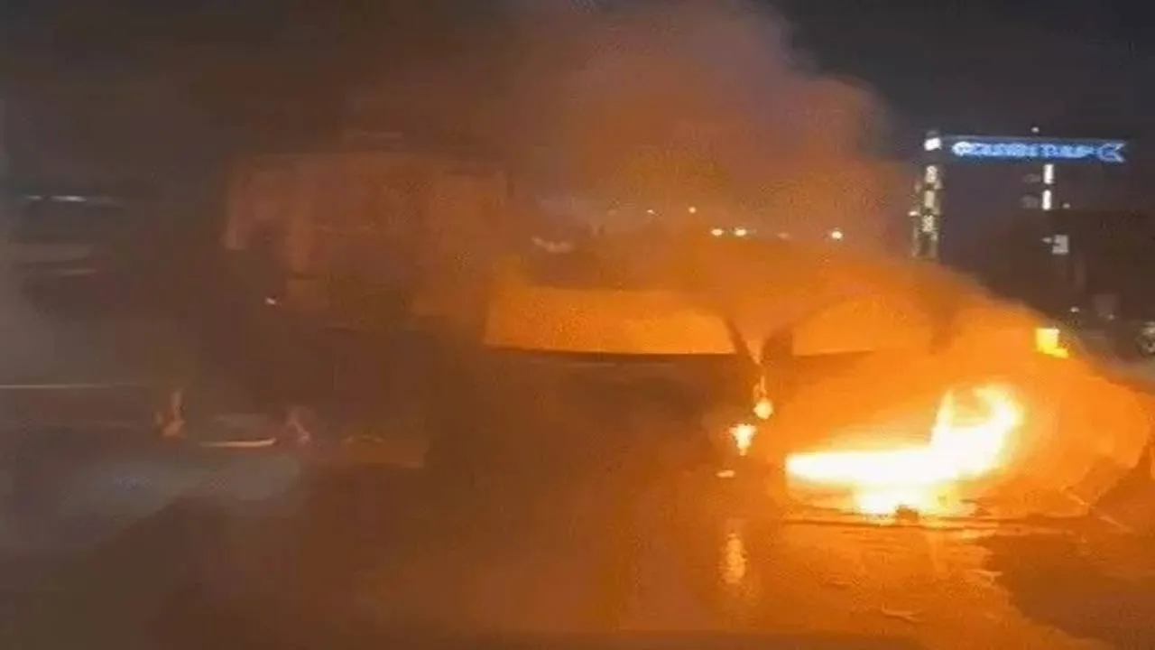 Car Fire Incident: ਚੱਲਦੀ ਕਾਰ ਨੂੰ ਲੱਗੀ ਭਿਆਨਕ ਅੱਗ, ਨਵੀਂ ਸਵਿਫਟ ਡਿਜ਼ਾਇਰ ਸੜ ਕੇ ਸੁਆਹ