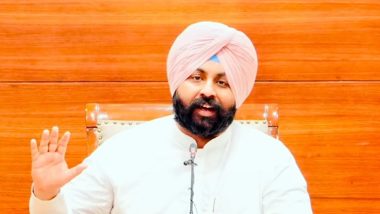 Punjab Sikhya Kranti: ਸਰਕਾਰੀ ਸਕੂਲਾਂ ਦੇ 59 ਵਿਦਿਆਰਥੀਆਂ ਨੇ ਜੇਈਈ ਐਡਵਾਂਸ ਪ੍ਰੀਖਿਆ ਕੀਤੀ ਪਾਸ, ਆਈਆਈਟੀ ਕੁਆਲੀਫਾਇਰਾਂ 'ਚ 34 ਫੀਸਦ ਵਾਧਾ ਦਰਜ