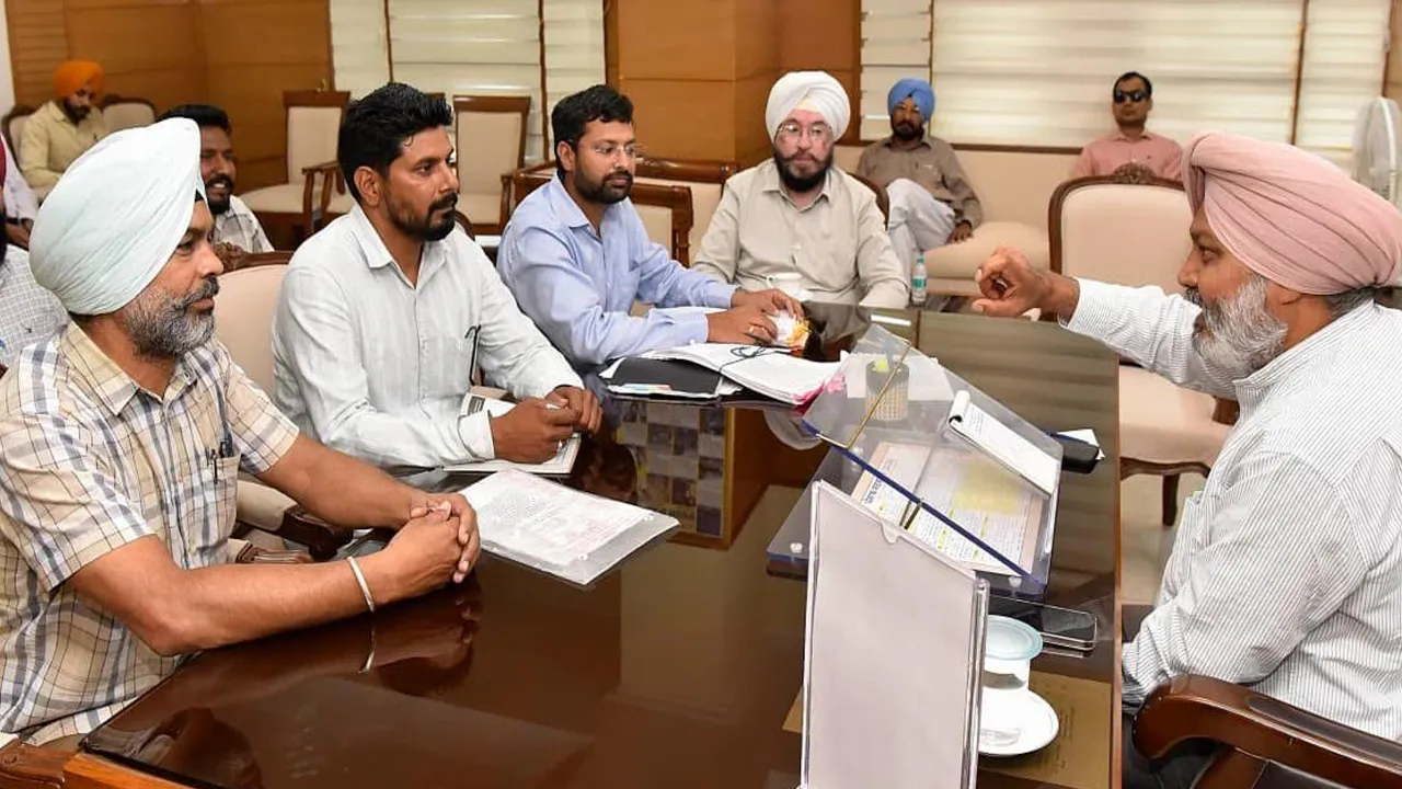 Harpal Singh Cheema ਨੇ ਮੁਲਾਜ਼ਮ ਯੂਨੀਅਨਾਂ ਨਾਲ ਉੱਚ ਪੱਧਰੀ ਮੀਟਿੰਗਾਂ ਦੀ ਕੀਤੀ ਪ੍ਰਧਾਨਗੀ, ਲੰਬਿਤ ਮਸਲਿਆਂ ਦੇ ਜਲਦੀ ਹੱਲ ਦੇ ਦਿੱਤੇ ਨਿਰਦੇਸ਼