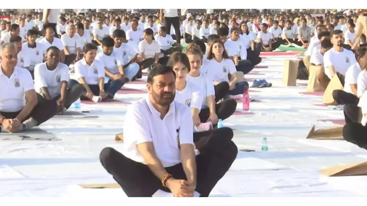 Haryana School Syllabus Yoga: ਹਰਿਆਣਾ ’ਚ ਤੀਜੀ ਤੋਂ ਨੌਵੀਂ ਜਮਾਤ ਤੱਕ ਦੇ ਪਾਠਕ੍ਰਮ ਵਿੱਚ ਸ਼ਾਮਲ ਕੀਤਾ ਜਾਵੇਗਾ ਯੋਗ : ਨਾਇਬ ਸੈਣੀ