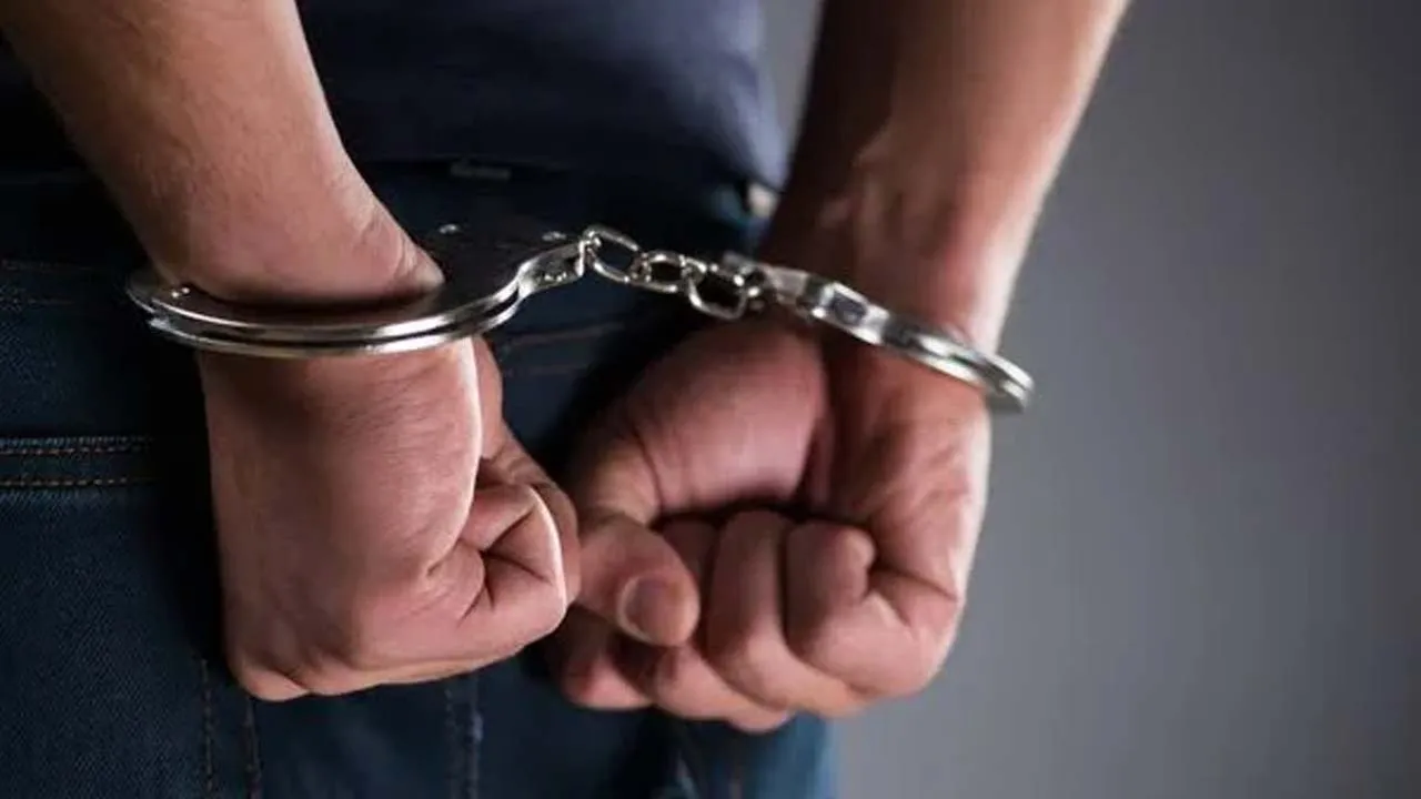 Punjab Crime News: ਜੇਲ੍ਹ ਵਿੱਚ ਬੰਦ ਗੈਂਗਸਟਰ ਨਾਲ ਜੁੜੇ ਦੋ ਵਿਅਕਤੀ ਬਠਿੰਡਾ ਤੋਂ ਗ੍ਰਿਫ਼ਤਾਰ, ਦੋ ਪਿਸਤੌਲ ਬਰਾਮਦ