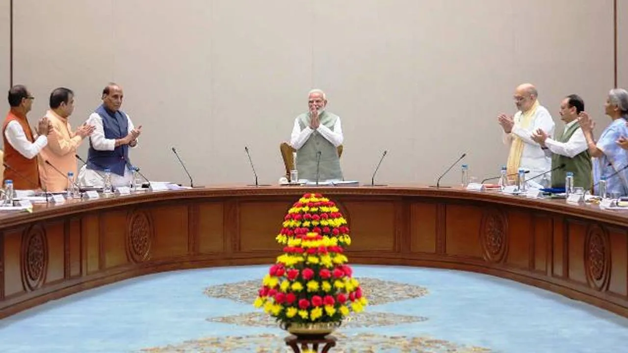 PM Modi: ਕੇਂਦਰੀ ਮੰਤਰੀ ਮੰਡਲ ਨੇ ਪ੍ਰਧਾਨ ਮੰਤਰੀ ਮੋਦੀ ਦੇ ਸਨਮਾਨ ’ਚ ਵਿਸ਼ੇਸ਼ ਮਤਾ ਕੀਤਾ ਪਾਸ 