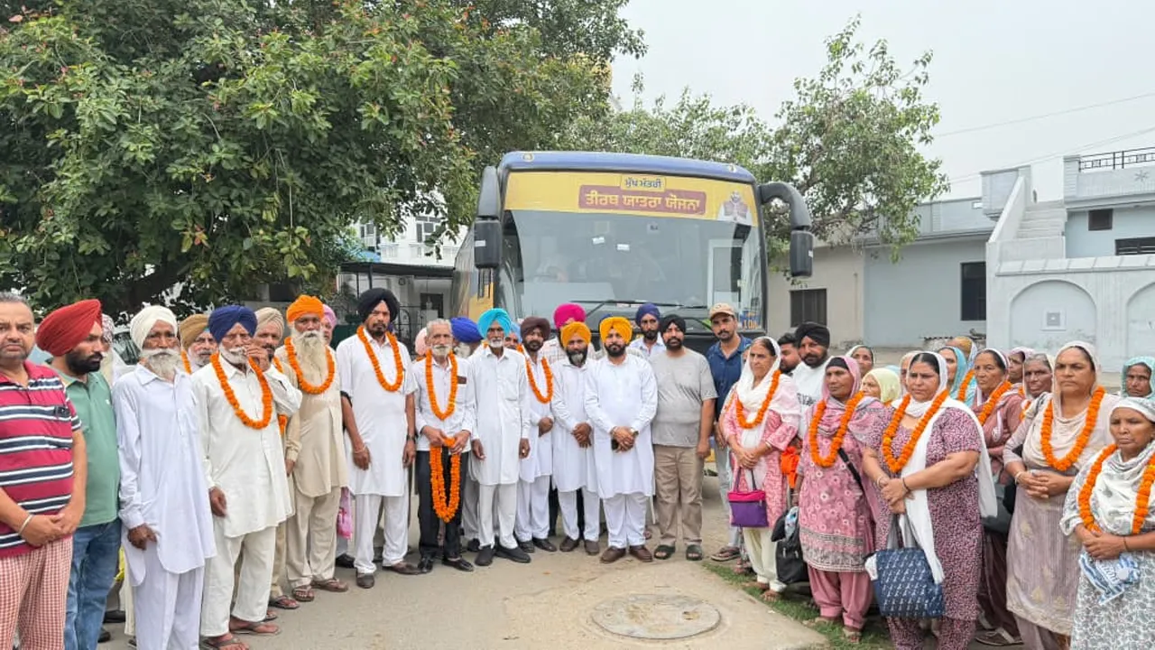 Bhadson News: ਚੇਅਰਮੈਨ ਜੱਸੀ ਸੋਹੀਆਂ ਵਾਲਾ ਨੇ ਪਿੰਡ ਤਰਖੇੜੀ ਕਲਾਂ ਤੇ ਤਰਖੇੜੀ ਖੁਰਦ ਤੋਂ ਮੁੱਖ ਮੰਤਰੀ ਤੀਰਥ ਯਾਤਰਾ ਬੱਸ ਨੂੰ ਰਵਾਨਾ ਕੀਤਾ