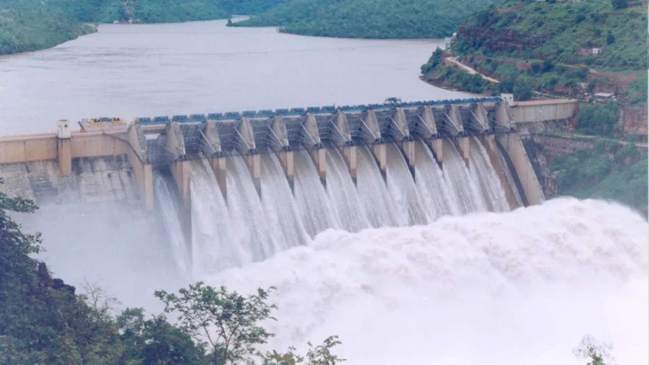 Bhakra Dam Water Level: ਭਾਖੜਾ ਡੈਮ ਵਿੱਚ ਪਾਣੀ ਦੀ ਆਮਦ ਵਧੀ, ਜਲ ਪੱਧਰ 1574.92 ਫੁੱਟ ਤੱਕ ਪਹੁੰਚਿਆ