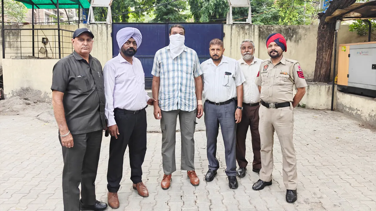 Bribery Case: ਵਿਜੀਲੈਂਸ ਬਿਊਰੋ ਨੇ ਸਹਾਇਕ ਸਬ-ਇੰਸਪੈਕਟਰ ਨੂੰ 10,000 ਰਿਸ਼ਵਤ ਲੈਂਦੇ ਕੀਤਾ ਕਾਬੂ