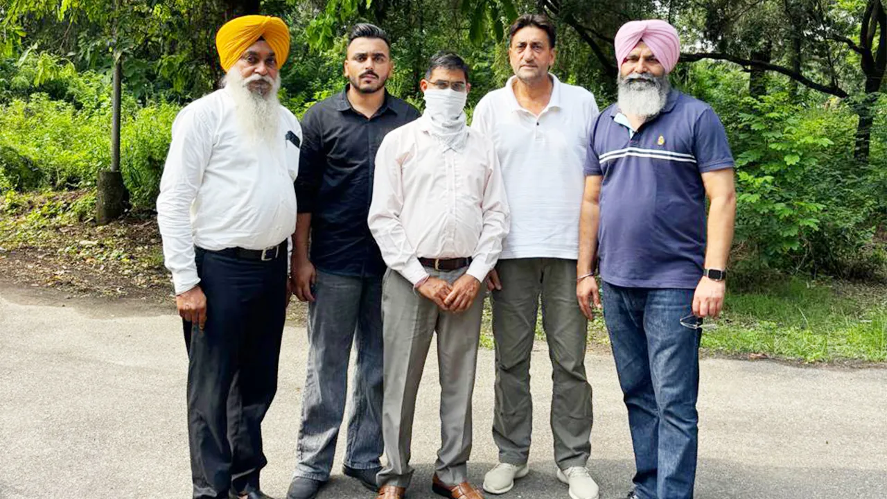 Vigilance Bureau: ਵਿਜੀਲੈਂਸ ਬਿਊਰੋ ਨੇ ਕਲਰਕ ਨੂੰ 10,000 ਰੁਪਏ ਰਿਸ਼ਵਤ ਲੈਂਦਿਆਂ ਰੰਗੇ ਹੱਥੀਂ ਕੀਤਾ ਕਾਬੂ