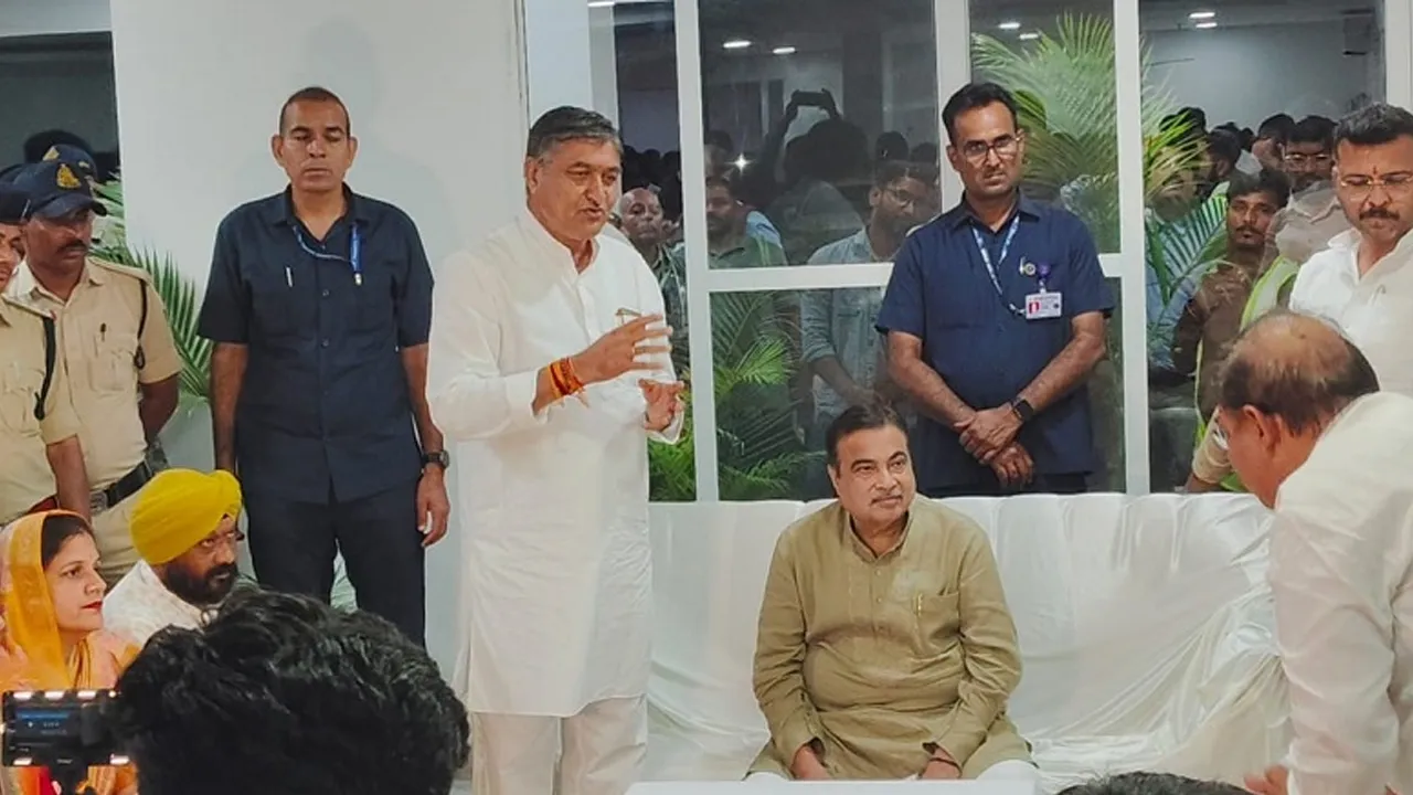 Delhi-Mumbai Expressway ਦਾ ਨਿਰੀਖਣ ਕਰਦੇ ਹੋਏ ਮੱਧ ਪ੍ਰਦੇਸ਼ ਦੇ ਮੰਦਸੌਰ ਪਹੁੰਚੇ ਨਿਤਿਨ ਗਡਕਰੀ