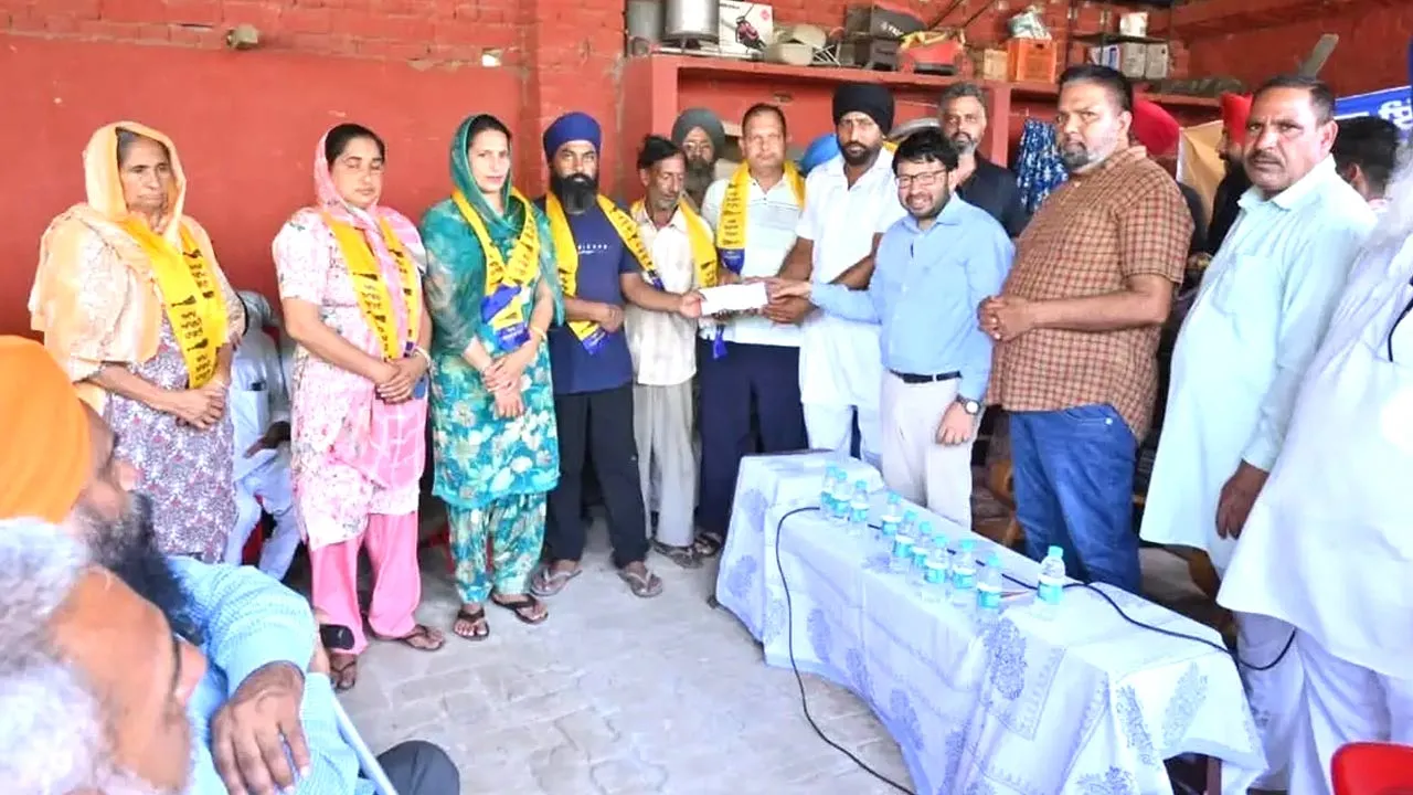 Hoshiarpur News: ਪੰਜਾਬ ਸਰਕਾਰ ਨੇ ਪਿੰਡਾਂ ’ਚ ਵਿਕਾਸ ਕਾਰਜਾਂ ਲਈ ਰਿਕਾਰਡ ਪੱਧਰ ’ਤੇ ਫੰਡ ਜਾਰੀ ਕੀਤੇ : ਡਾ. ਰਵਜੋਤ ਸਿੰਘ