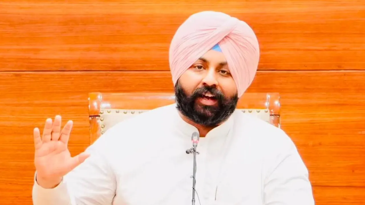 Punjab ਦੇ ਸਰਕਾਰੀ ਸਕੂਲਾਂ ਦੇ 882 ਵਿਦਿਆਰਥੀਆਂ ਨੇ ਨੀਟ-ਯੂਜੀ 2026 ਪ੍ਰੀਖਿਆ ਕੀਤੀ ਪਾਸ, 2 ਸਾਲਾਂ ਵਿੱਚ ਨੀਟ ਪਾਸ ਕਰਨ ਵਾਲਿਆਂ ਦੀ ਗਿਣਤੀ 100 ਫ਼ੀਸਦੀ ਵਧੀ: ਹਰਜੋਤ ਸਿੰਘ ਬੈਂਸ