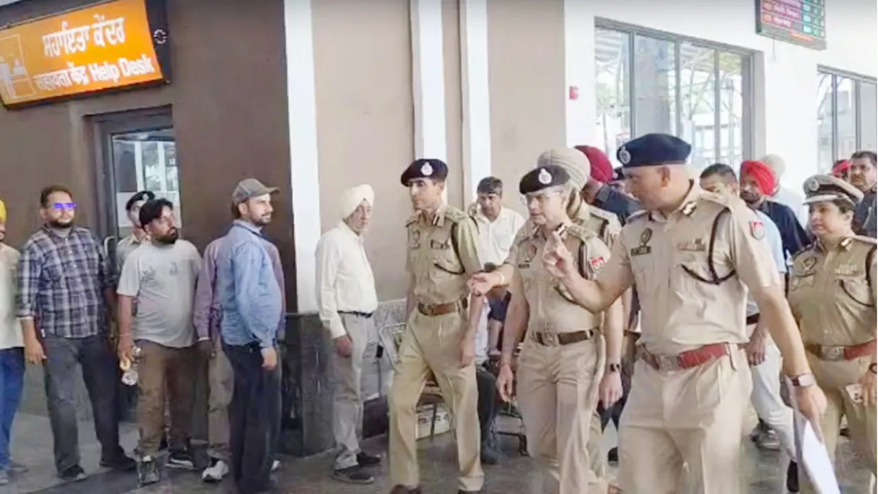 Jalandhar News: ਹਾਈ ਅਲਰਟ ’ਤੇ ਜਲੰਧਰ, ਕੈਂਟ ਰੇਲਵੇ ਸਟੇਸ਼ਨ ’ਤੇ ਵਧਾਈ ਸੁਰੱਖਿਆ