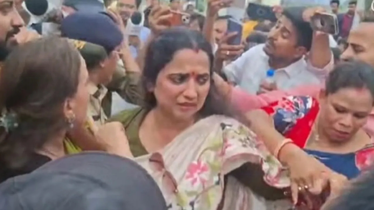 Bihar News: ਨਾਮਜ਼ਦਗੀ ਤੋਂ ਬਾਅਦ ਜੇਜੇਡੀ ਉਮੀਦਵਾਰ ਵੀਨਾ ਮਾਨਵੀ ਗ੍ਰਿਫ਼ਤਾਰ, ਤੇਜ ਪ੍ਰਤਾਪ ਨੇ ਕਾਰਵਾਈ 'ਤੇ ਉਠਾਏ ਸਵਾਲ