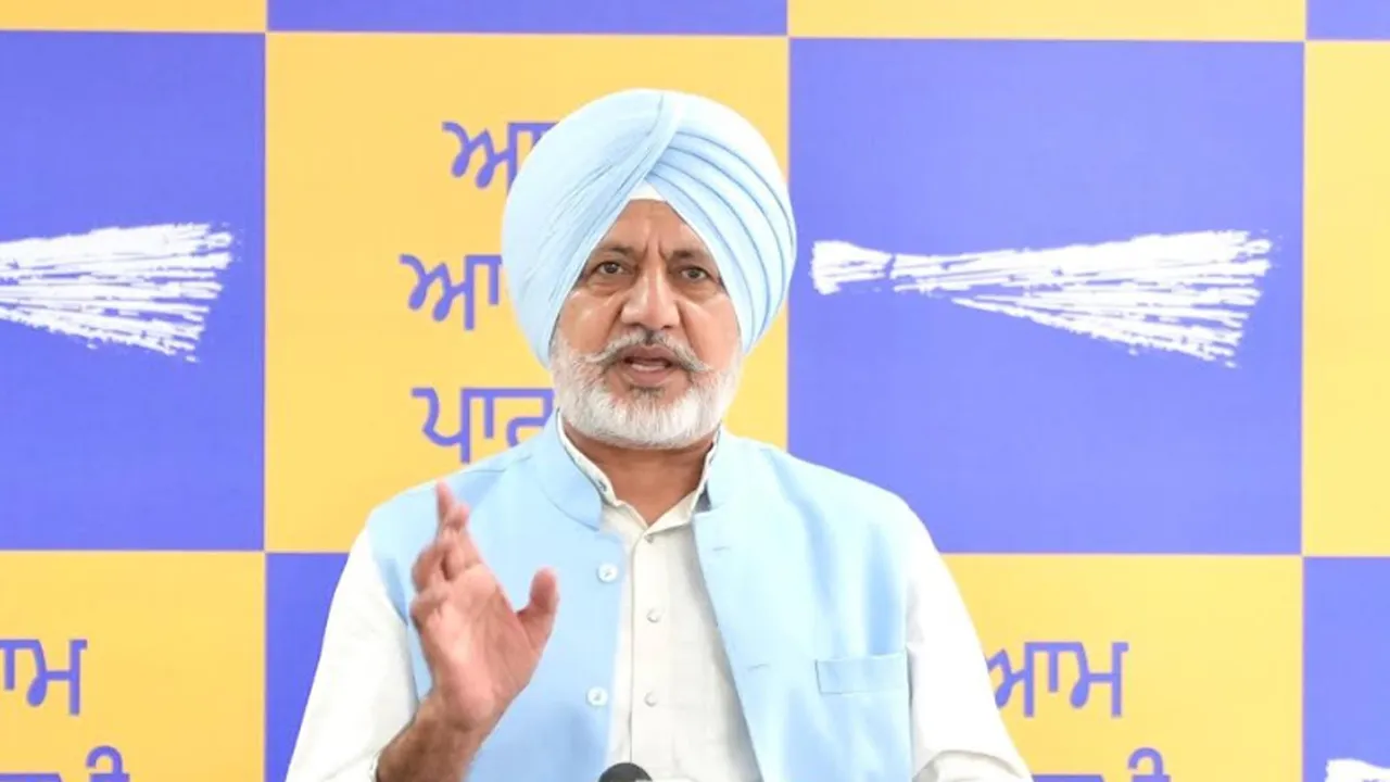 Punjab 'ਚ ਕਾਂਗਰਸ ਅਤੇ ਭਾਜਪਾ ਦੇ ਕੰਮ ਕਰਨ ਦੇ ਤਰੀਕੇ 'ਤੇ ਬਲਤੇਜ ਪੰਨੂ ਦਾ ਵੱਡਾ ਬਿਆਨ, ਪੜ੍ਹੋ ਕੀ ਕਿਹਾ?
