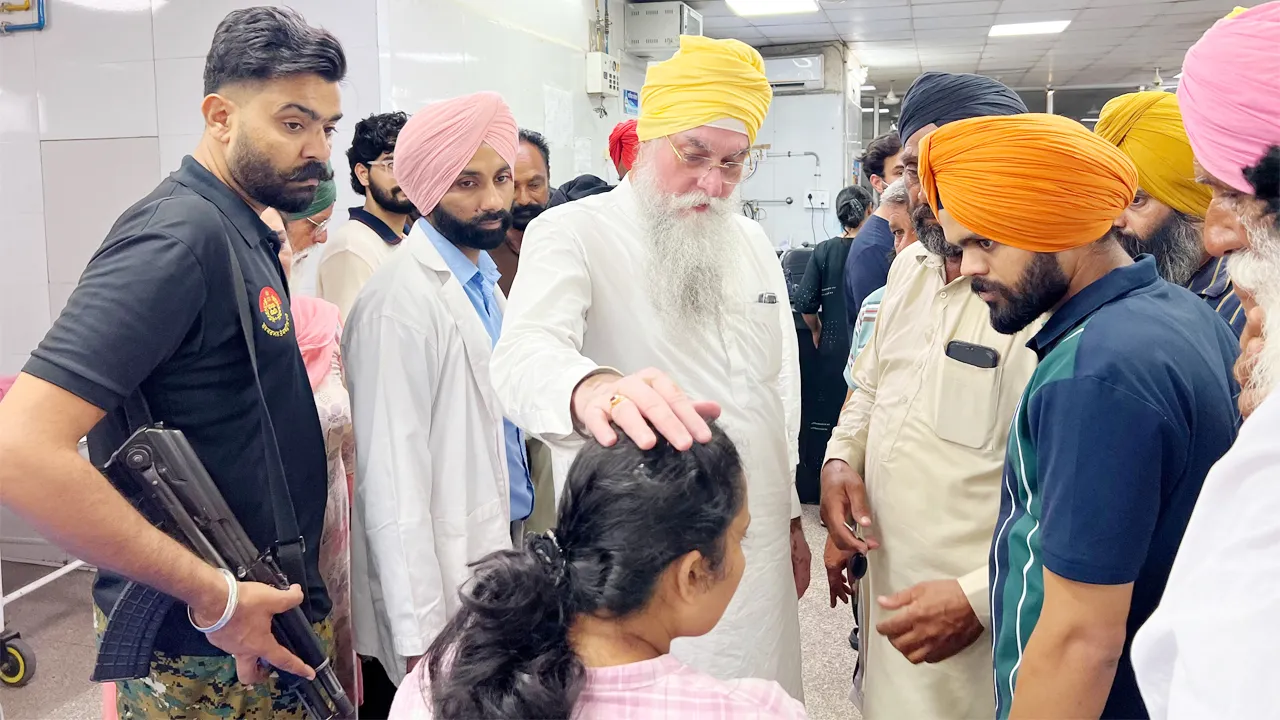 Punjab News: ਸਪੀਕਰ ਸੰਧਵਾਂ ਵੱਲੋਂ ਗੁਰੂ ਗੋਬਿੰਦ ਸਿੰਘ ਮੈਡੀਕਲ ਕਾਲਜ ਤੇ ਹਸਪਤਾਲ ਦਾ ਅਚਨਚੇਤ ਦੌਰਾ