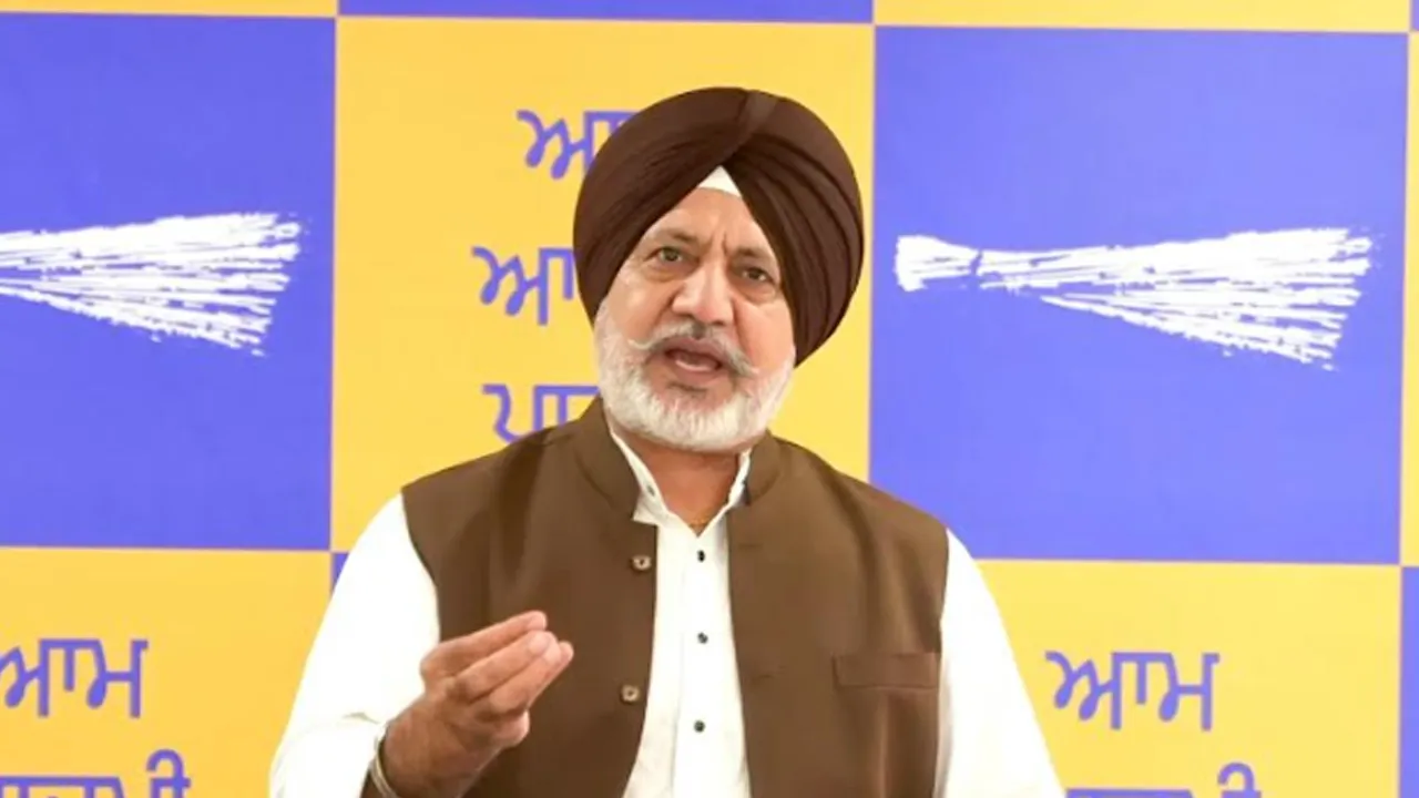Punjab News: ਦੇਸ਼ ਦਾ ਨੌਜਵਾਨ ਅਤੇ ਕਿਸਾਨ ਸੜਕਾਂ 'ਤੇ ਹੈ, ਪਰ ਗੱਲਬਾਤ ਕਰਨ ਦੀ ਬਜਾਏ ਭਾਜਪਾ ਸਰਕਾਰ ਉਨ੍ਹਾਂ ਦੀ ਆਵਾਜ਼ ਨੂੰ ਦਬਾਉਣ ਲਈ ਤਾਕਤ ਦੀ ਵਰਤੋਂ ਕਰ ਰਹੀ ਹੈ: ਬਲਤੇਜ ਪੰਨੂ