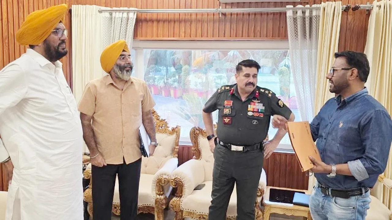 Sakki Nallah: ਸਰਹੱਦੀ ਜ਼ਿਲਆਂ ਨੂੰ ਹੜਾਂ ’ਚ ਪ੍ਰਭਾਵਿਤ ਕਰਦੇ ਸੱਕੀ ਨਾਲੇ ਦੇ ਅੰਤਲੇ ਹਿੱਸੇ ਦੀ ਡੀਸਿਲਟਿੰਗ ਲਈ ਫੌਜ਼ ਕੋਲੋਂ ਮਿਲੀ ਪ੍ਰਵਾਨਗੀ : ਧਾਲੀਵਾਲ