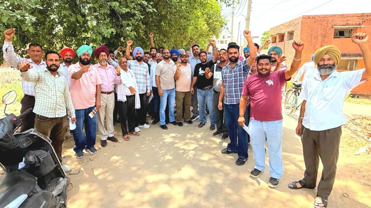 Sunam News: ਬਿਜਲੀ ਮੁਲਾਜ਼ਮਾਂ ਕੀਤੀ ਰੋਸ ਰੈਲੀ, ਸਮੂਹਿਕ ਛੁੱਟੀ ਦਾ ਐਲਾਨ