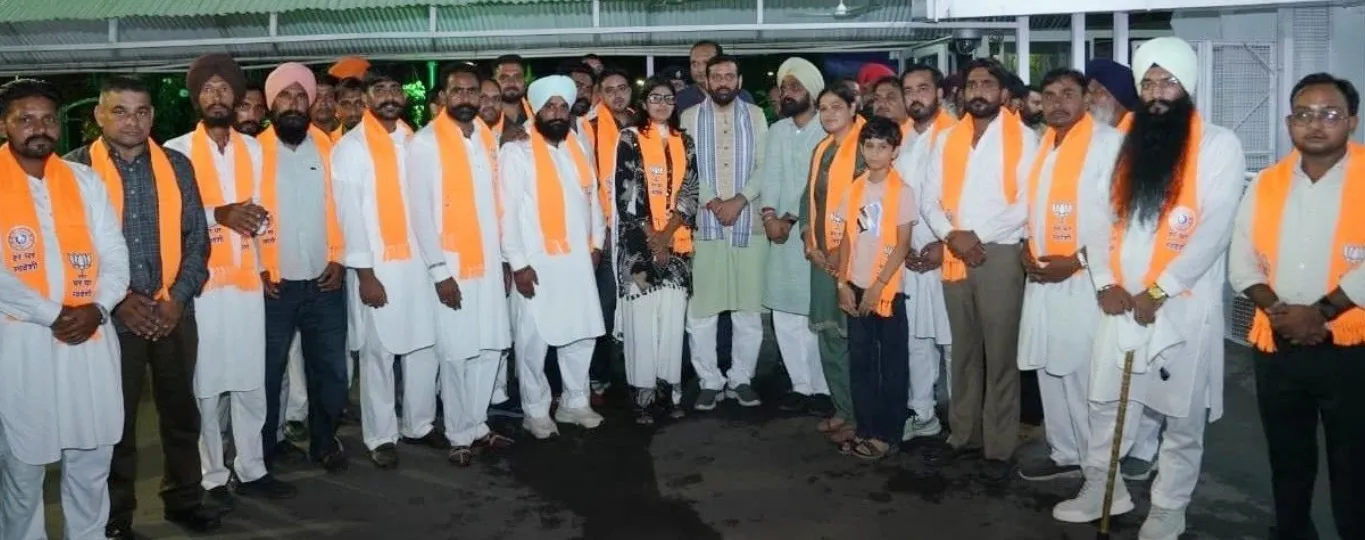 BJP Punjab: ਨਾਇਬ ਸਿੰਘ ਸੈਣੀ ਦੀ ਮੌਜੂਦਗੀ 'ਚ ਪੰਜਾਬ ਦੇ ਤਿੰਨ ਦਰਜਨ ਤੋਂ ਵੱਧ ਆਗੂ ਭਾਜਪਾ 'ਚ ਸ਼ਾਮਲ