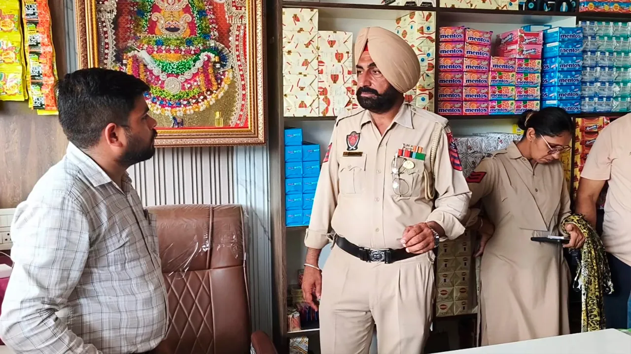 Crime News: ਅਣਪਛਾਤੇ ਚੋਰ ਨੇ ਦੁਕਾਨ ਤੋਂ ਸ਼ੁੱਕਰਵਾਰ ਤੜਕੇ ਡੇਢ ਲੱਖ ਰੁਪਏ ਦੀ ਨਕਦੀ ਚੋਰੀ